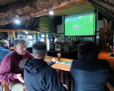 pub guests watching e1761825950726 - du kloof lodge