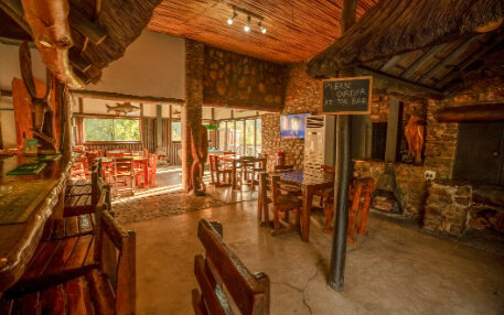pub interior 2 e1761826640636 - du kloof lodge