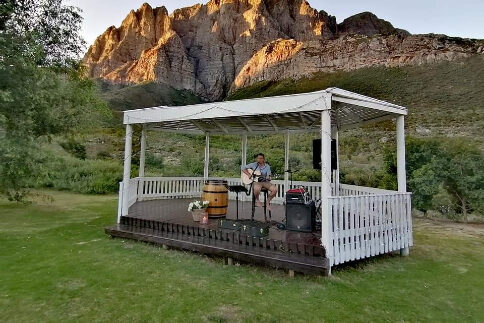 FB IMG 1637827766734 e1763025809563 - du kloof lodge